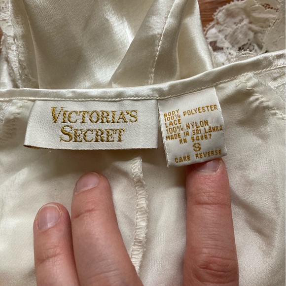 Beautiful vintage Victoria’s Secret Teddy - Picture 3 of 3